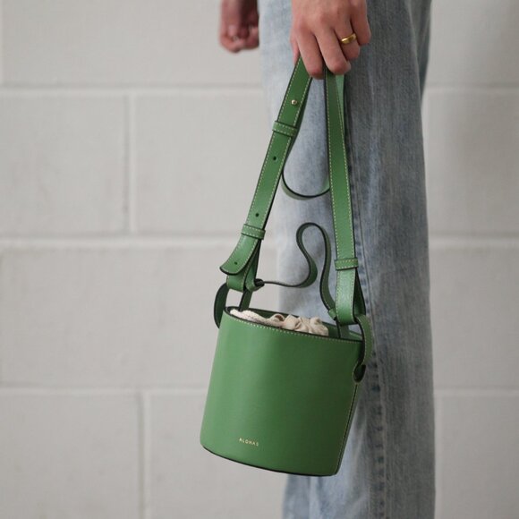 ALOHAS Handbags - Alohas Evergreen Bucket Bag